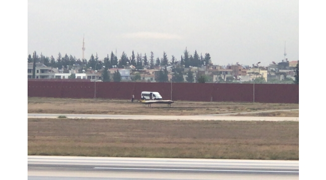 Adana Havalimanı pistine giren 5 Afganlı yakalandı