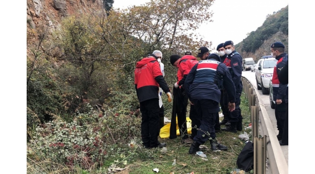 Dere kenarında erkek cesedi bulundu