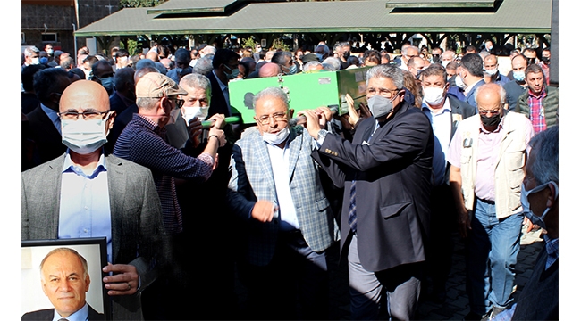 ‘EĞİTİME VE ADANAMIZA YAPTIKLARINA MİNNETTARIZ’