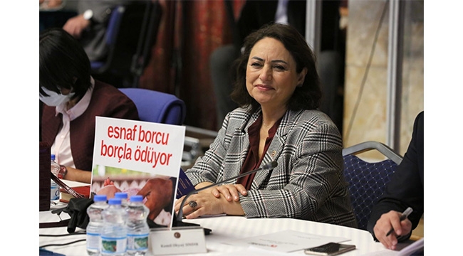 ‘ESNAF VE SANATKÂRLAR EVLERİNE EKMEK GÖTÜREMEZ HALE GELDİ’