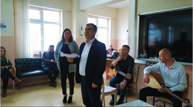 'Gelecek nesillerin yolunu aydınlatan meşalesiniz'