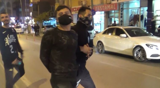 Katil zanlısı, gazeteci'ye saldırdı