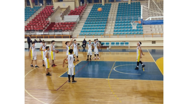 Liselerarası basketbol maçları başladı