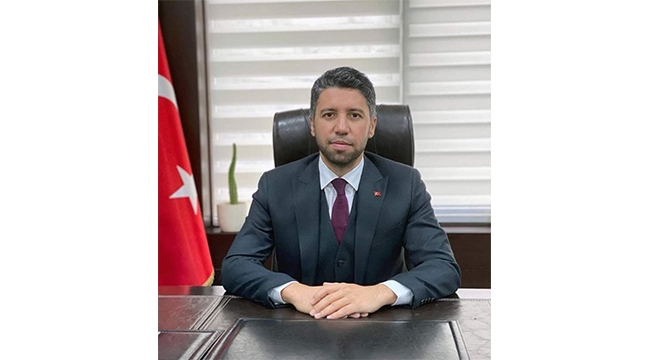 ‘Öğretmenlerimiz, her türlü övgü ve takdire layıktır’