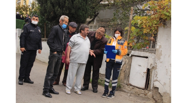 Psikolojik sorunları olan adam evi ateşe verdi