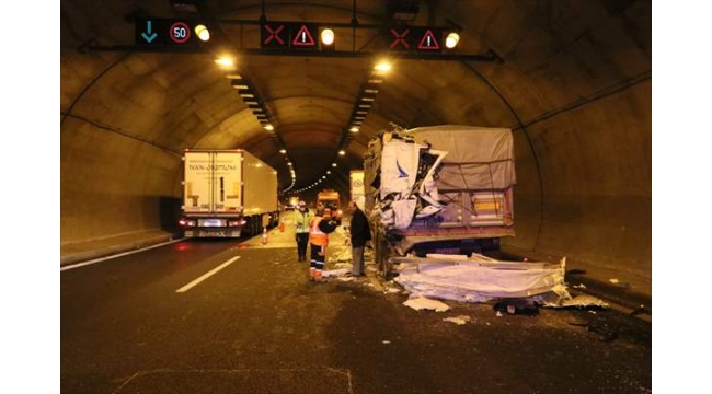 Zincirleme trafik kazasında 3 kişi yaralandı