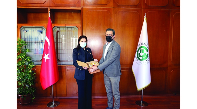 Adana’nın unutulmaya yüz tutmuş yemekleri gün ışığına çıkarıyorlar