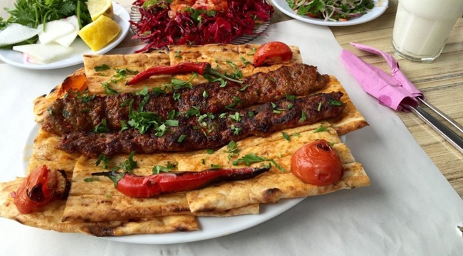 Adanalıların tercihi yine kebaptan yana oldu