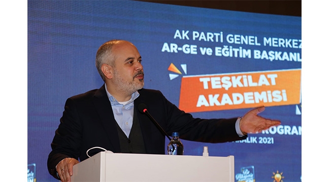 AK Parti’nin Adana Eğitim Programı yapıldı