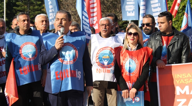 Eğitimciler maaşlarına yüzde 100 zam istedi