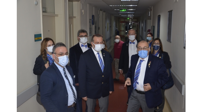 İHTİYAÇ SAHİBİ AİLELERE YENİDOĞAN SETİ DAĞITILDI