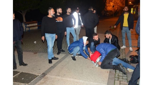 İki grup arasındaki kavga kanlı bitti!