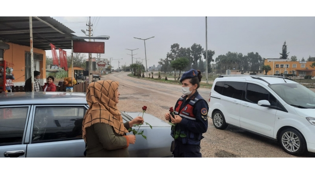 Jandarma kadınlara KADES’i anlattı