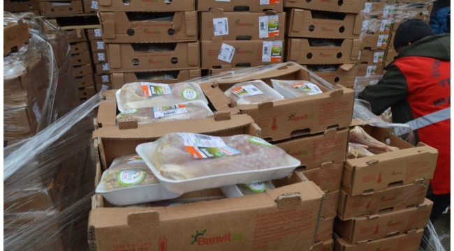 Tarihi geçmiş 4 ton 200 kilogram hindi eti ele geçirildi