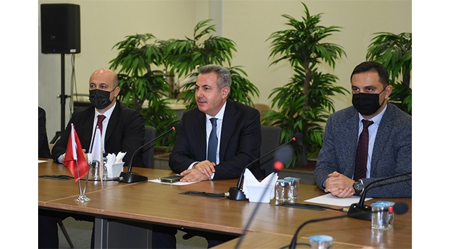 VALİ ELBAN ŞEHİR HASTANESİ’Nİ ZİYARET ETTİ