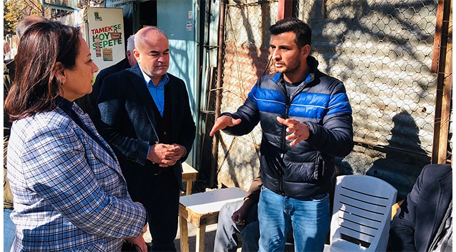 Çiftçi dert yandı, kafasını duvara vurdu!