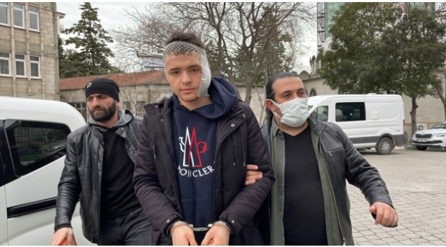 Eğlence mekanında bıçaklı dehşet!