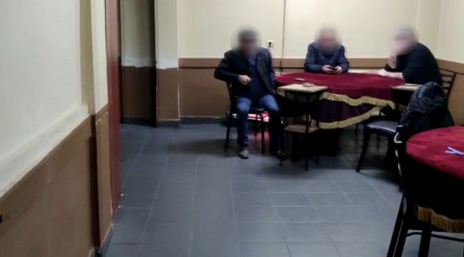 Emlak ofisine kumar baskını