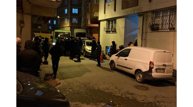 Genç kadın evinde ölü bulundu!