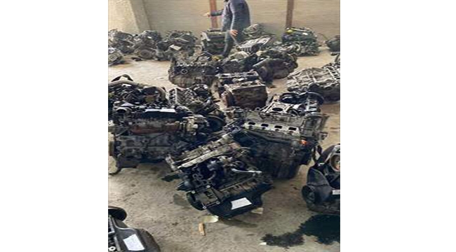 Gümrük kaçağı 34 otomobil motoru ele geçirildi