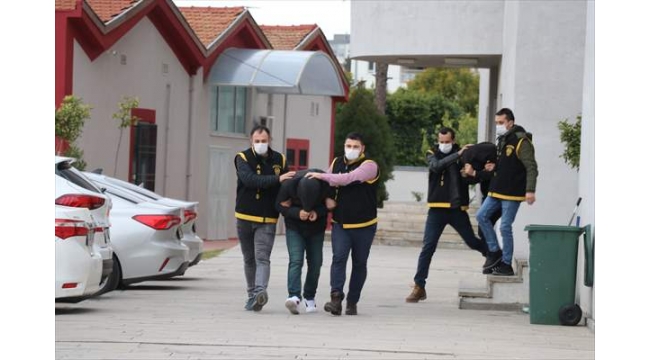 Hırsızlık şüphelisi iki kardeş tutuklandı