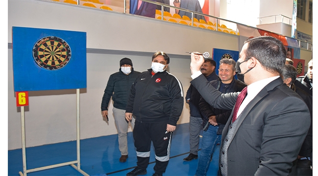Karaisalı'da Öğretmenler Arası Dart Turnuvası düzenlendi