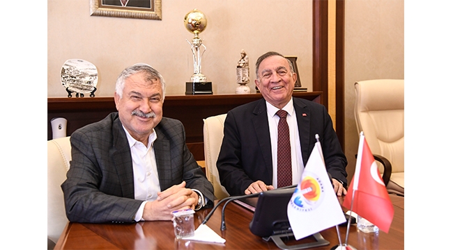 Kent Meydanı Projesi Büyükşehir’e devredildi