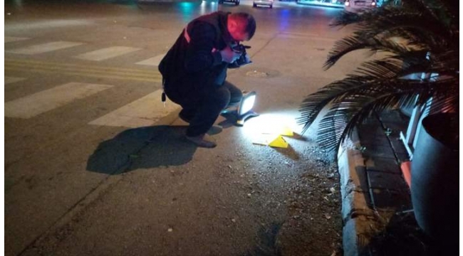 Otomobilinden silahla dehşet saçtı!