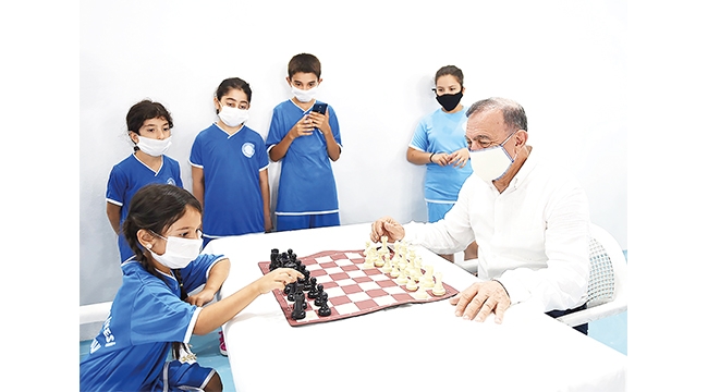 Satrancın kalbi Seyhan’da atacak