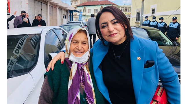 "Türkiye'de kadının adı yok!"