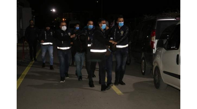 Unlu mamüldeki cinayetin 2 şüphelisi tutuklandı