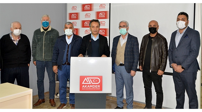‘Zor günler geçiriyoruz’