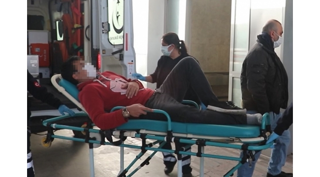 16 yaşındaki genç kendini bıçakladı