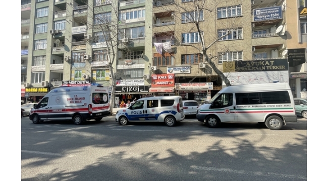 8 aylık hamile kadın evinde ölü bulundu