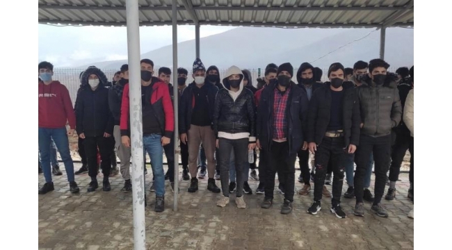 Afganistan uyruklu 114 kaçak göçmen yakalandı