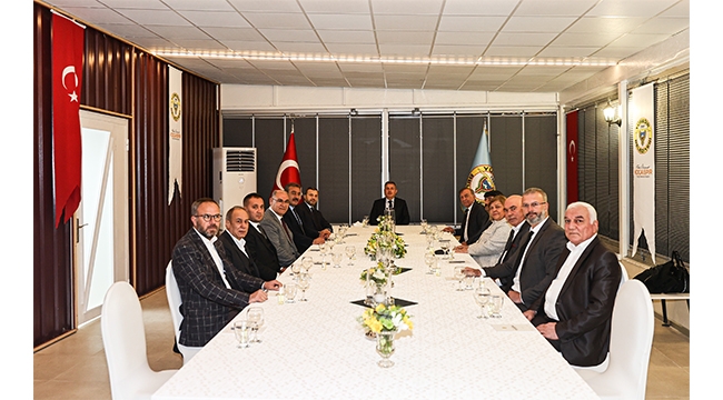 BELEDİYE BAŞKANLARI YÜREĞİR’DE BULUŞTU