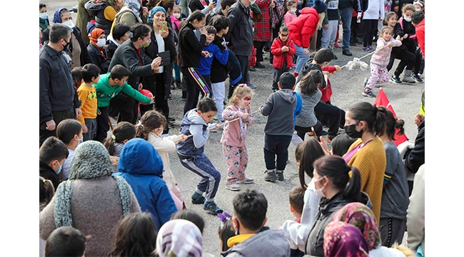 Büyükşehir çocuk şenlikleri düzenliyor