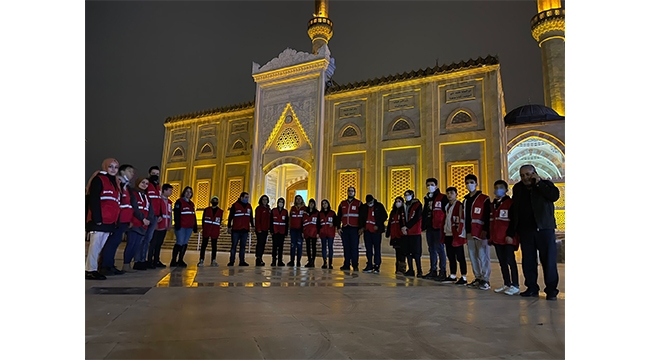 ÇUKUROVA KIZILAY YÜREKLERİ ISITIYOR