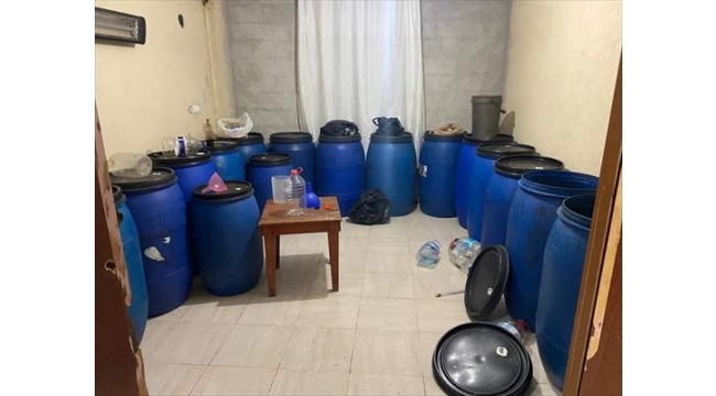 12 bin 187 litre ve 83 şişe sahte içki ele geçirildi