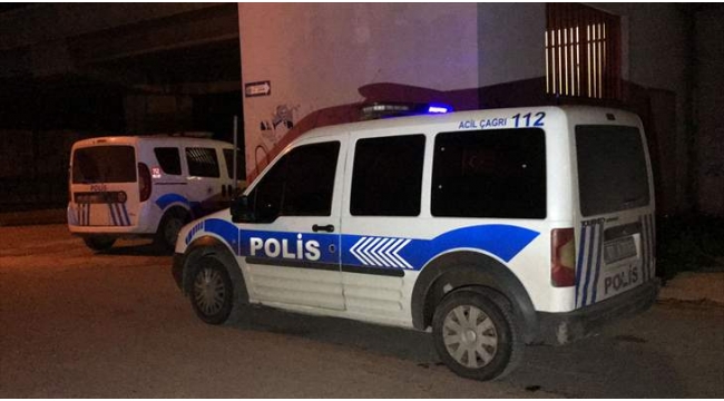 Adana'da silahlı saldırı:2 yaralı