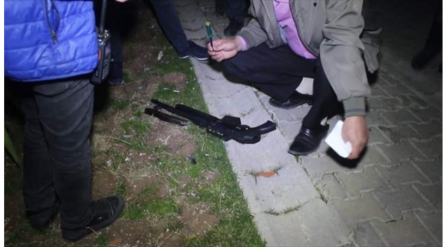 Adana'da silahlı saldırı:2 yaralı