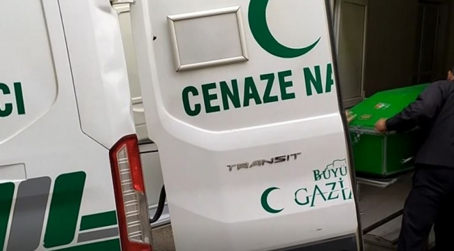 Genç adam bıçaklı saldırıda hayatını kaybetti