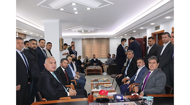 Bakan Ersoy’dan MHP Adana İl’e ziyaret