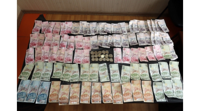 Dilencinin üzerinden çıkan para şaşkına çevirdi!