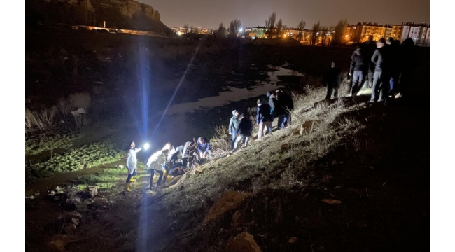 Kayıp zihinsel engelli kişi ırmak kenarında ölü bulundu