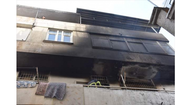 Yangın çıkan ev kullanılamaz hale geldi