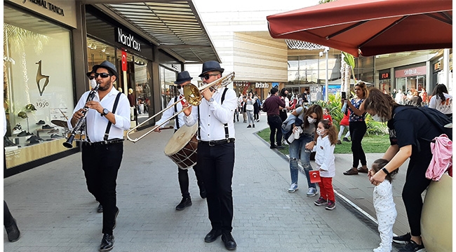 23 NİSAN M1 ADANA’DA BİR BAŞKA