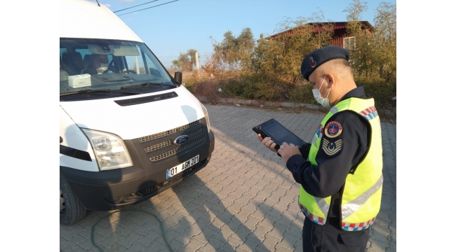 Adana'da 201 araç trafikten men edildi