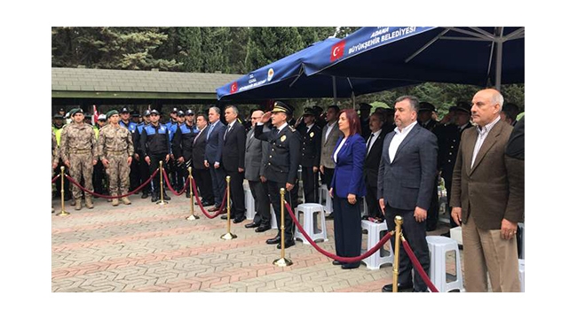 Adana'da şehitler için anma programı düzenlendi