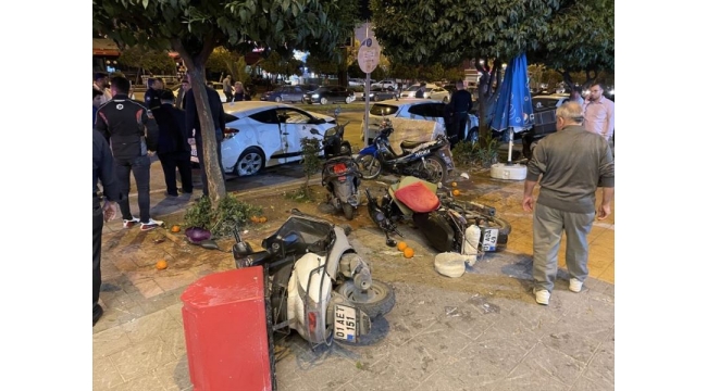 Adana'da zincirleme kaza:2 yaralı